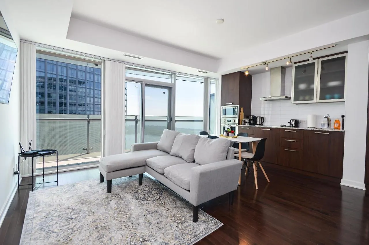 Downtown Toronto Condo Mins From Scotiabank Arena, Tiff, Cn Tower, Union, Mtcc