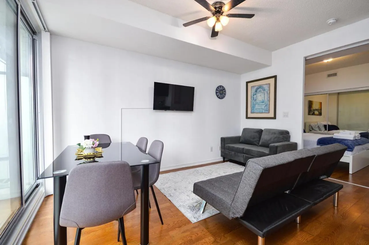 Downtown Toronto Condo Mins From Scotiabank Arena, Tiff, Cn Tower, Union, Mtcc Apartment