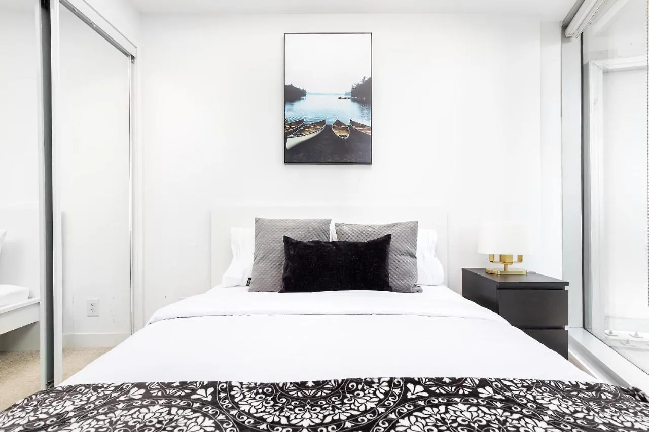 Apartment Downtown Toronto Condo Mins From Scotiabank Arena, Tiff, Cn Tower, Union, Mtcc