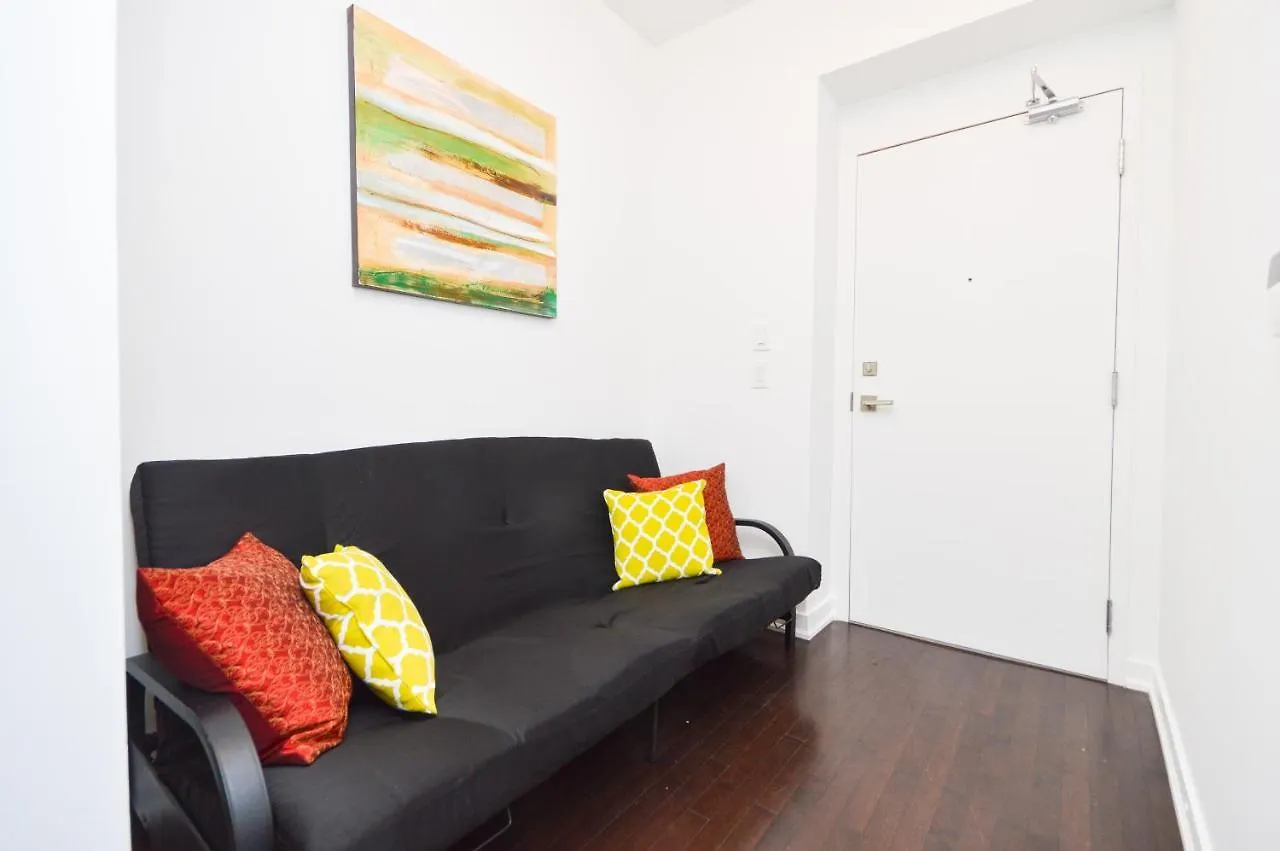 Apartment Downtown Toronto Condo Mins From Scotiabank Arena, Tiff, Cn Tower, Union, Mtcc