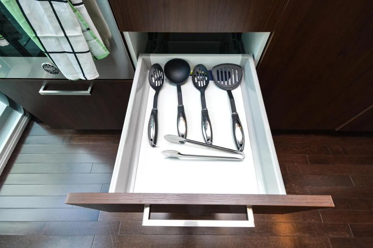 Apartment Downtown Toronto Condo Mins From Scotiabank Arena, Tiff, Cn Tower, Union, Mtcc