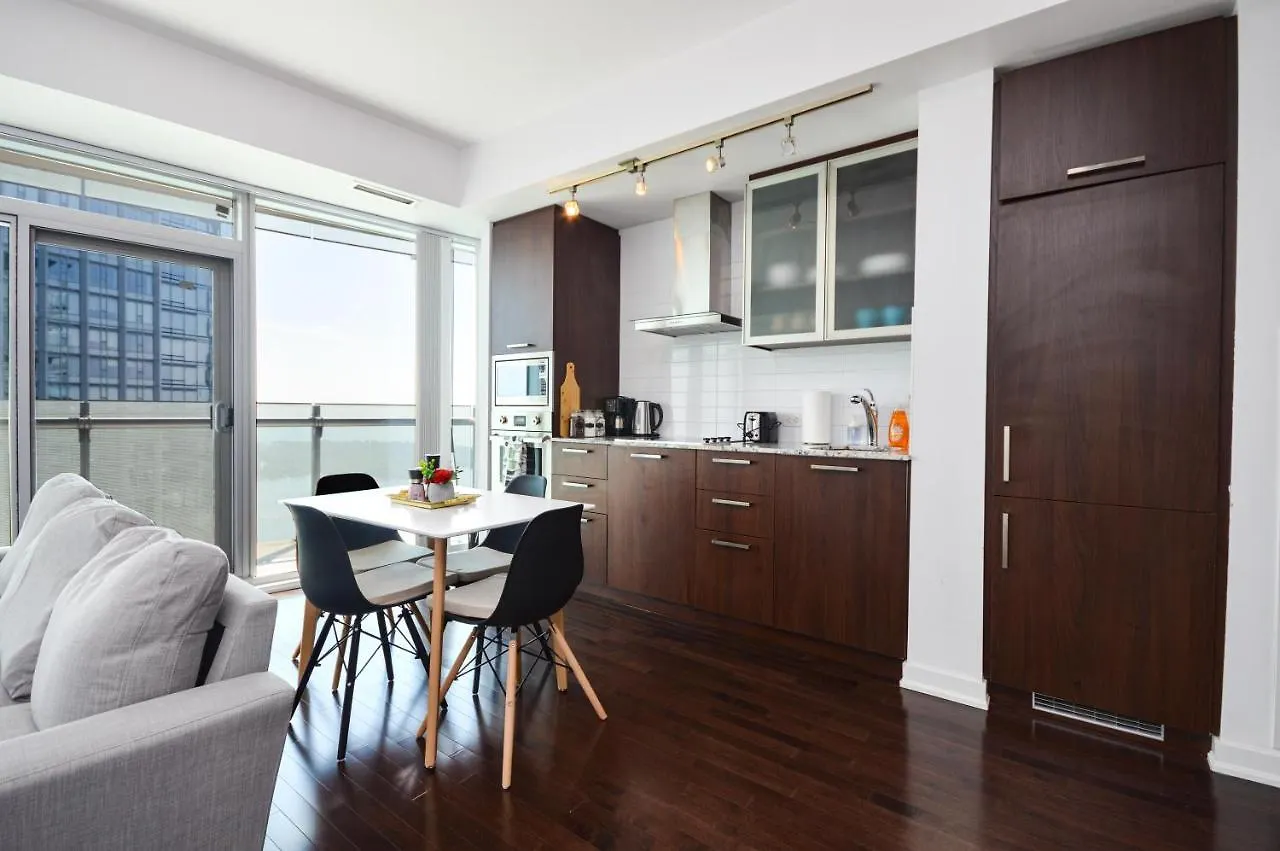 Downtown Toronto Condo Mins From Scotiabank Arena, Tiff, Cn Tower, Union, Mtcc 0*,  Canada