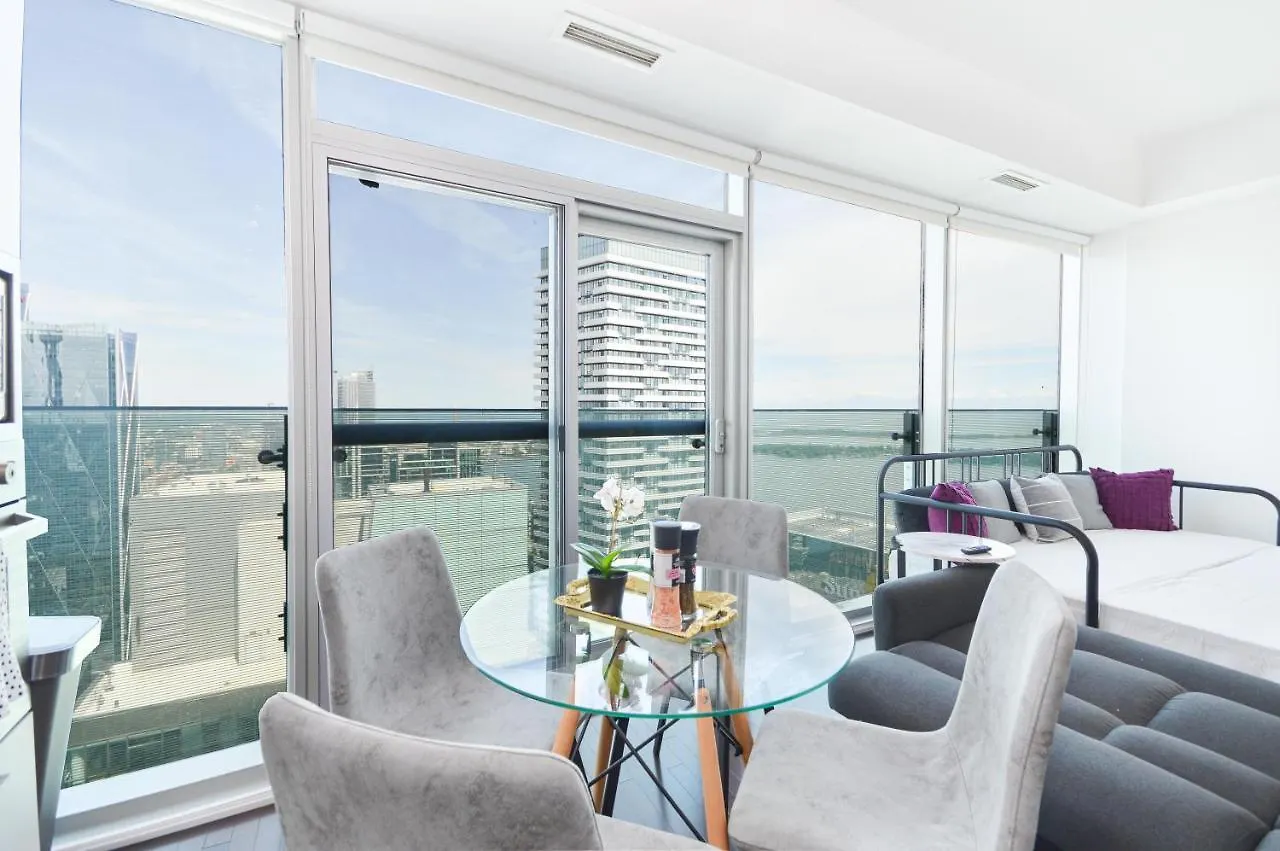 Apartment Downtown Toronto Condo Mins From Scotiabank Arena, Tiff, Cn Tower, Union, Mtcc