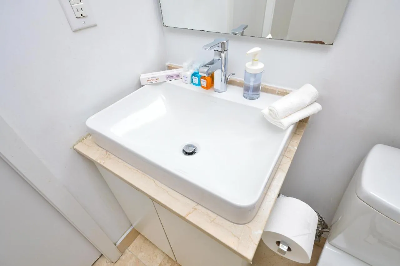 Downtown Toronto Condo Mins From Scotiabank Arena, Tiff, Cn Tower, Union, Mtcc Appartement