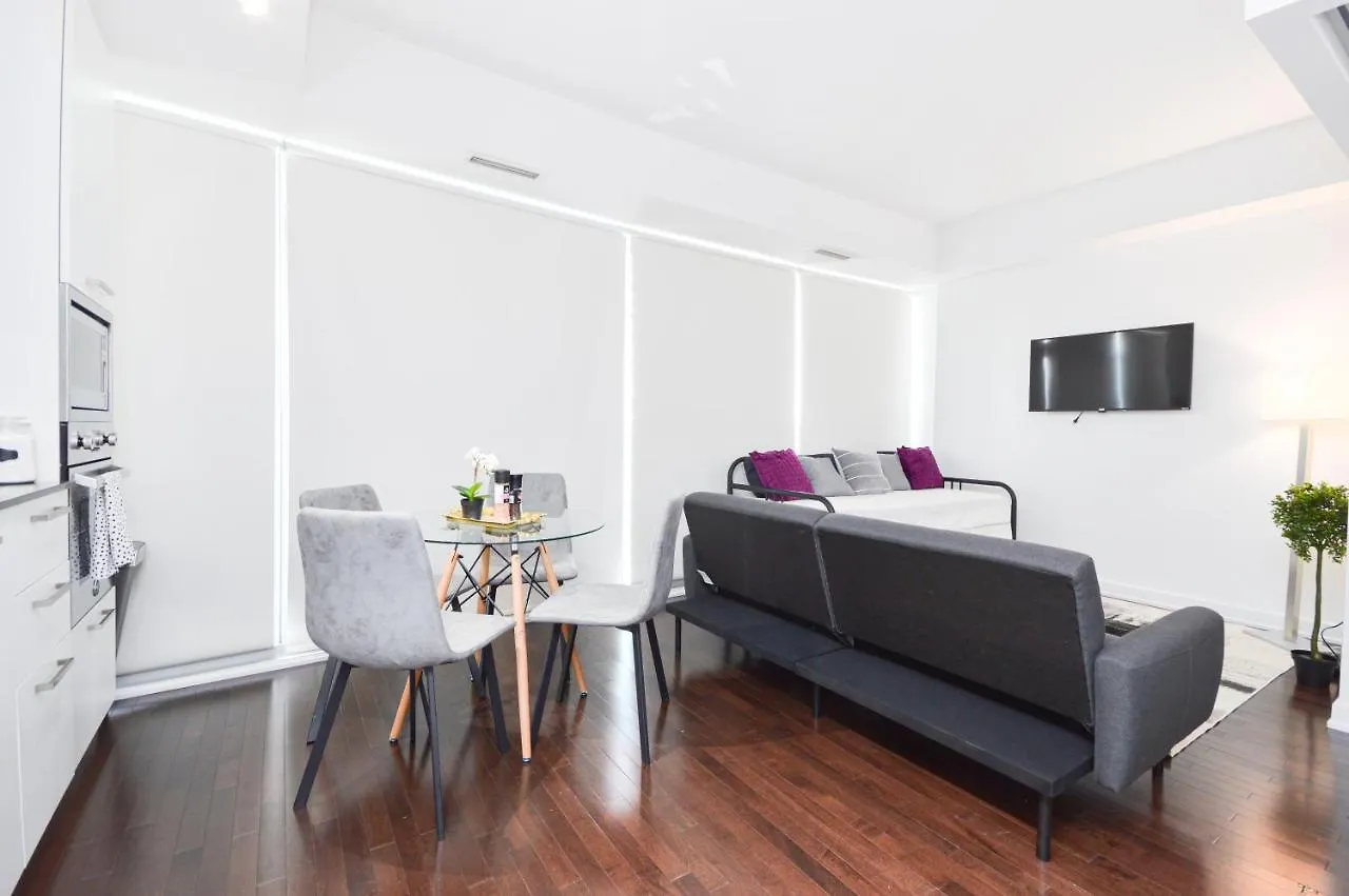 Downtown Toronto Condo Mins From Scotiabank Arena, Tiff, Cn Tower, Union, Mtcc Appartement